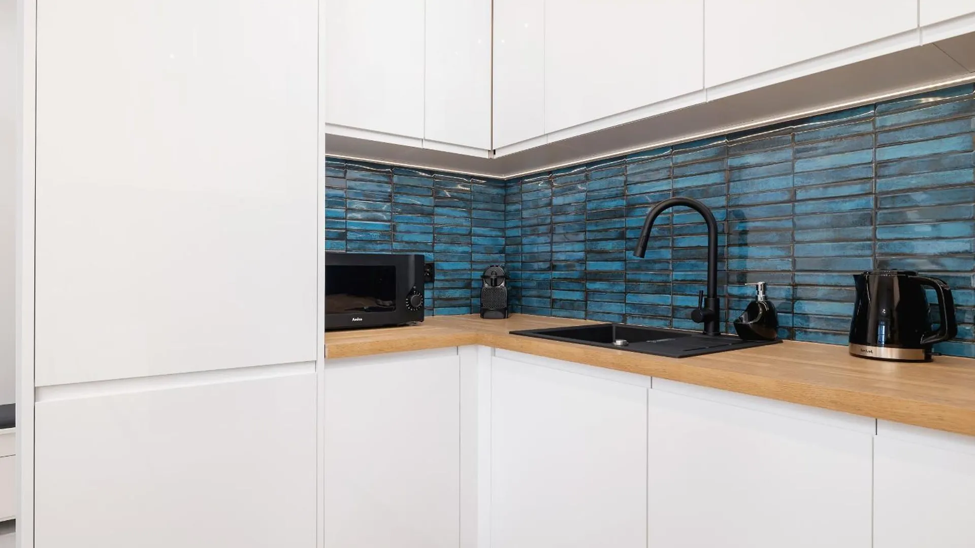 Kielkowskiego Modern & Comfy Apartment With Balcony Cracow By Noclegi Renters Krakow