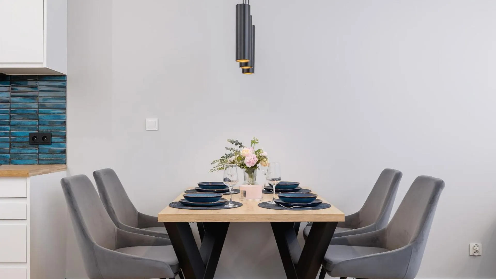 Kielkowskiego Modern & Comfy Apartment With Balcony Cracow By Noclegi Renters Krakow 0*,  Poland