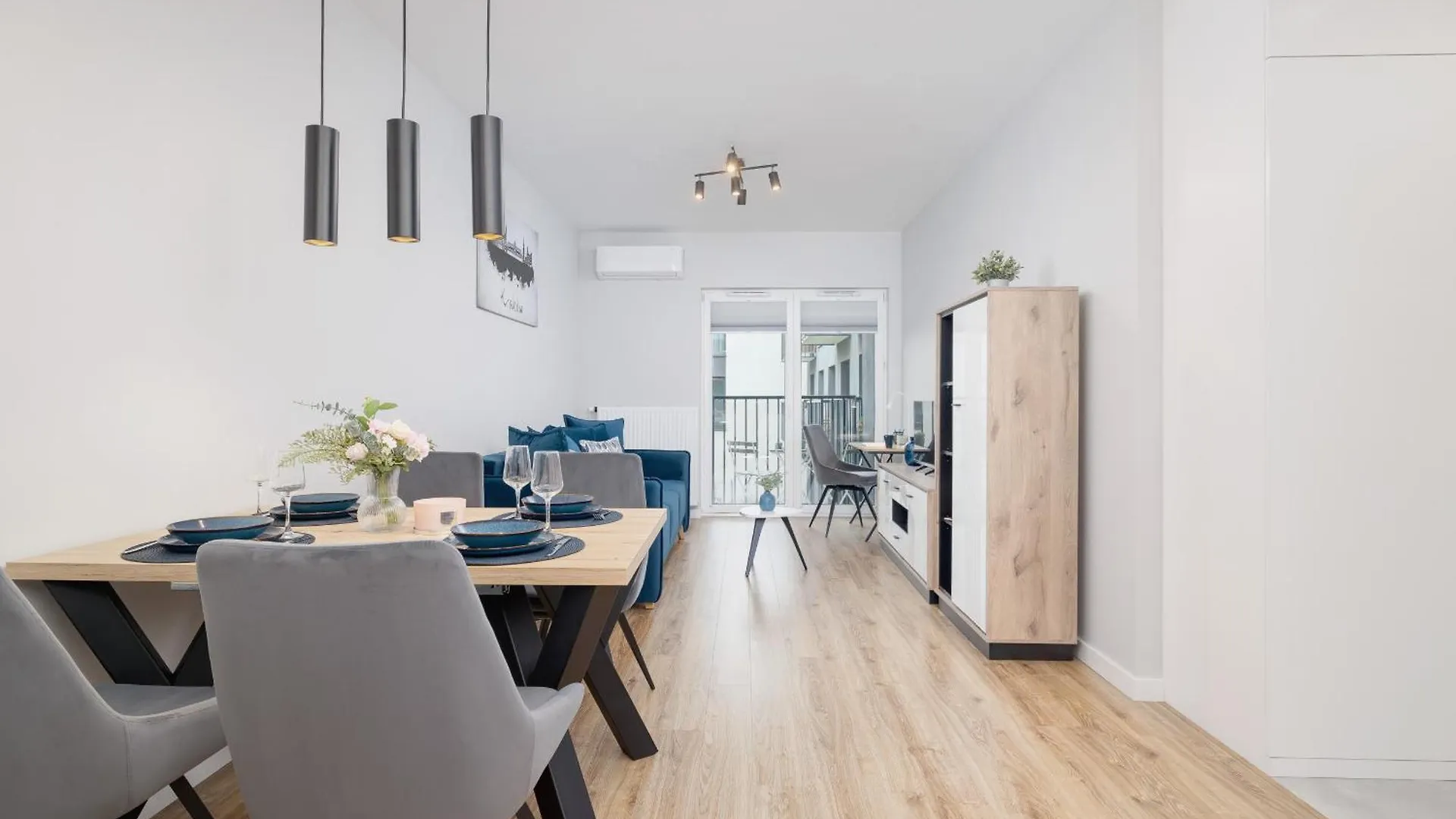 Kielkowskiego Modern & Comfy Apartment With Balcony Cracow By Noclegi Renters Krakow Poland