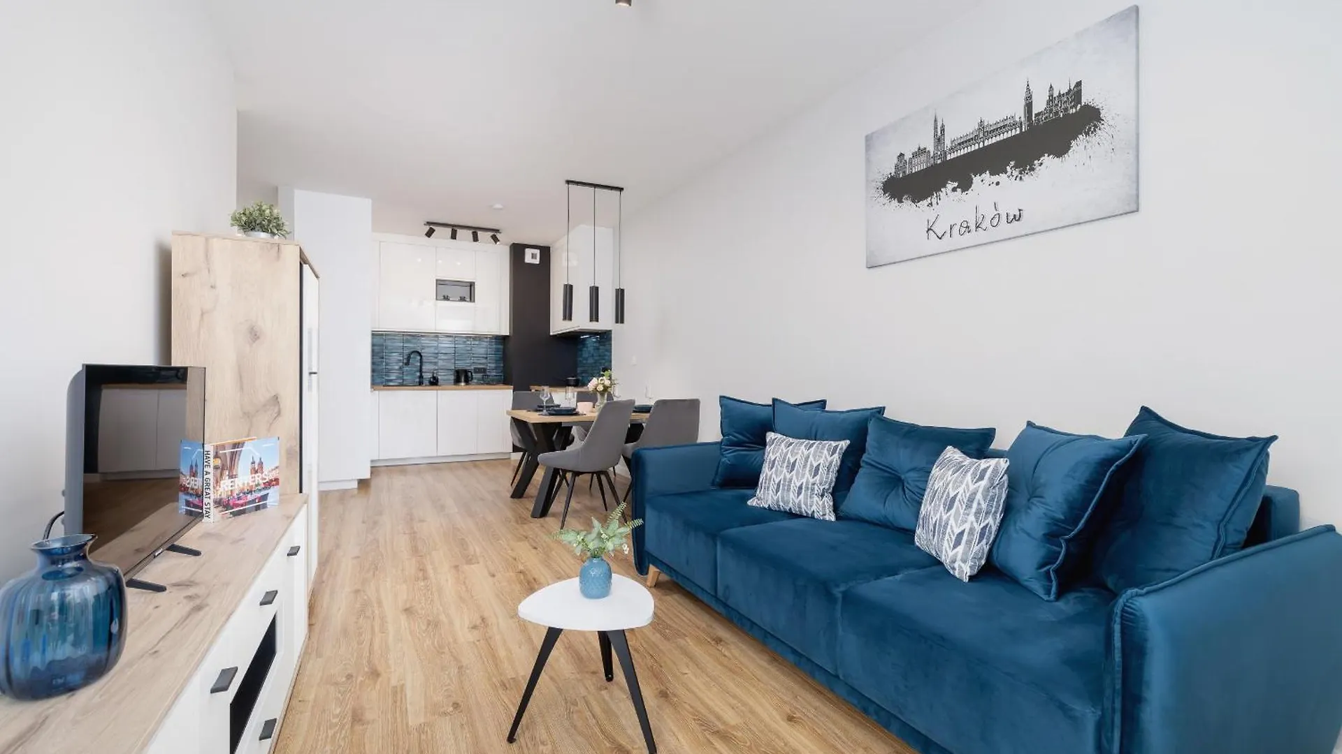Kielkowskiego Modern & Comfy Apartment With Balcony Cracow By Noclegi Renters Krakow