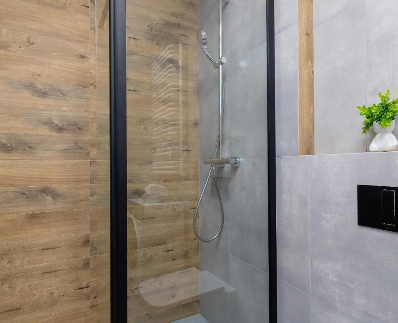 Kielkowskiego Modern & Comfy Apartment With Balcony Cracow By Noclegi Renters Krakow