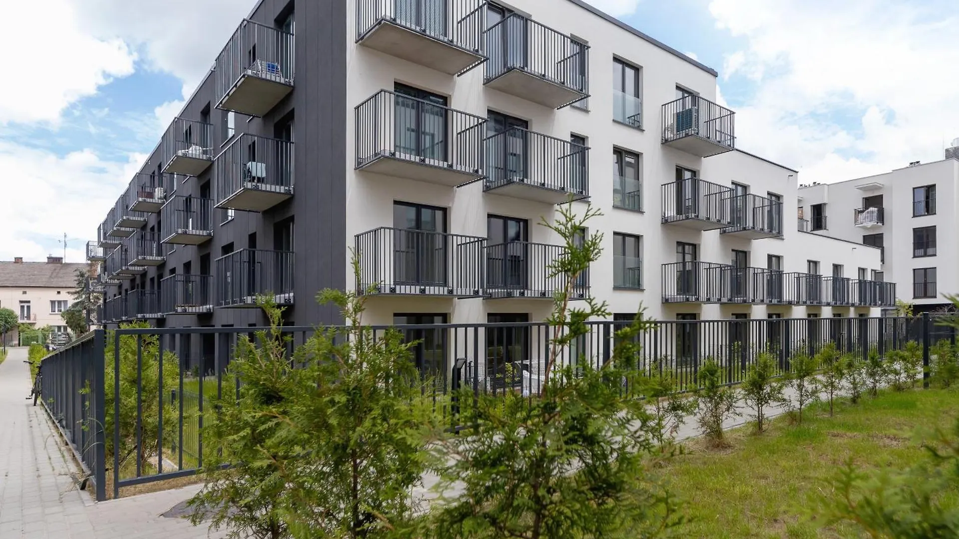 Kielkowskiego Modern & Comfy Apartment With Balcony Cracow By Noclegi Renters Krakow