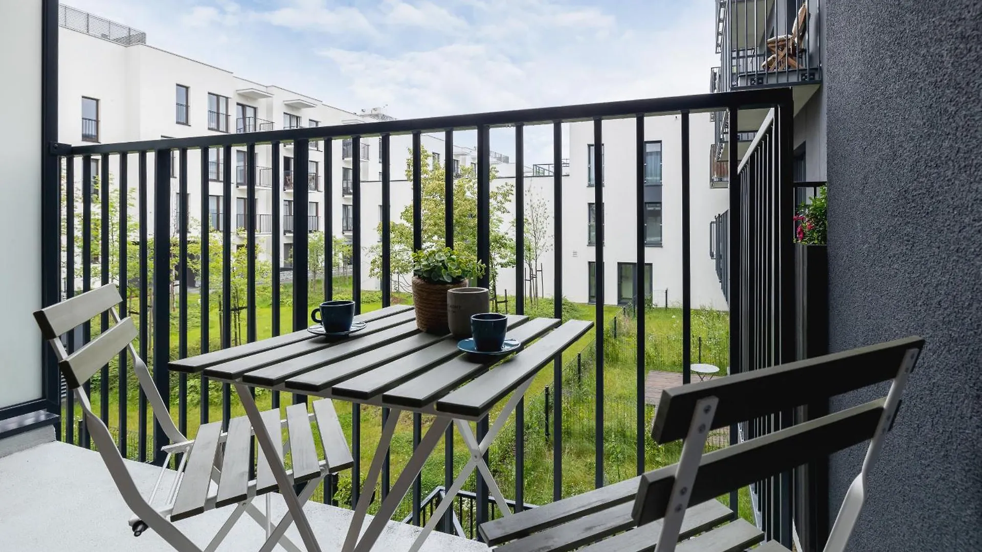 Kielkowskiego Modern & Comfy Apartment With Balcony Cracow By Noclegi Renters Kraków